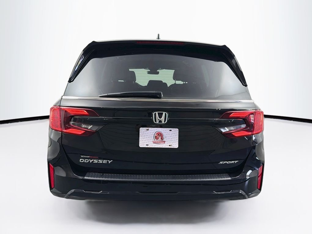 Used 2025  Honda Sport-L image 8
