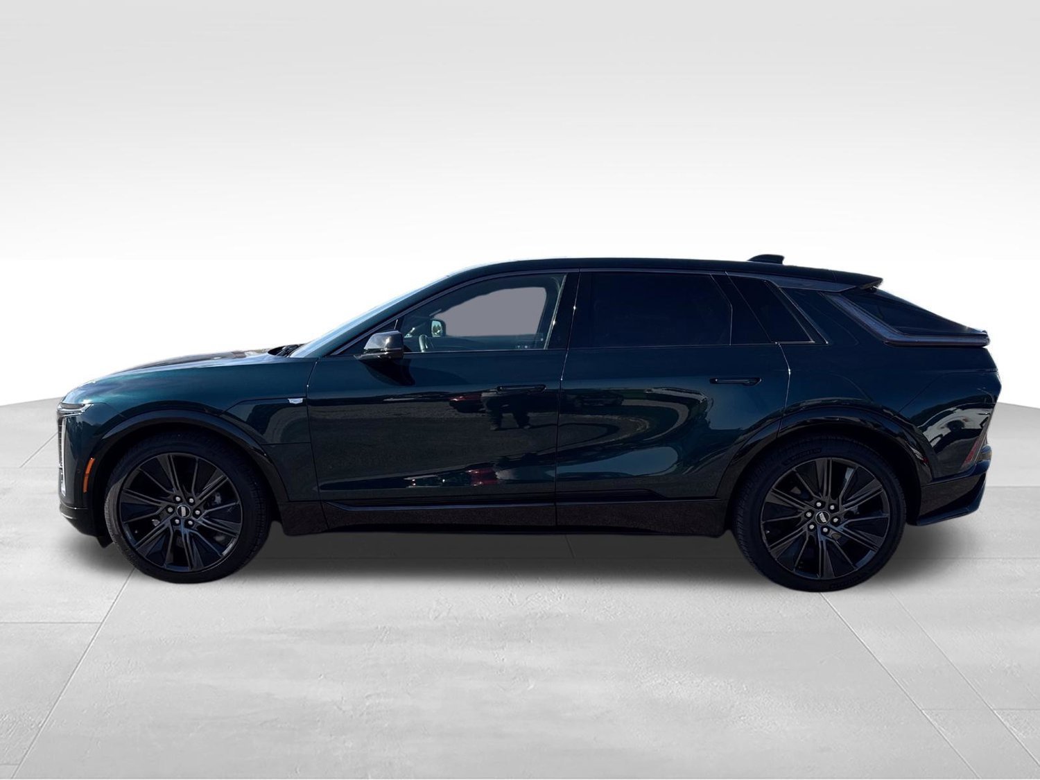 Used 2024 Cadillac LYRIQ Sport 3 with VIN 1GYKPWRL0RZ131856 for sale in Smithville, MO