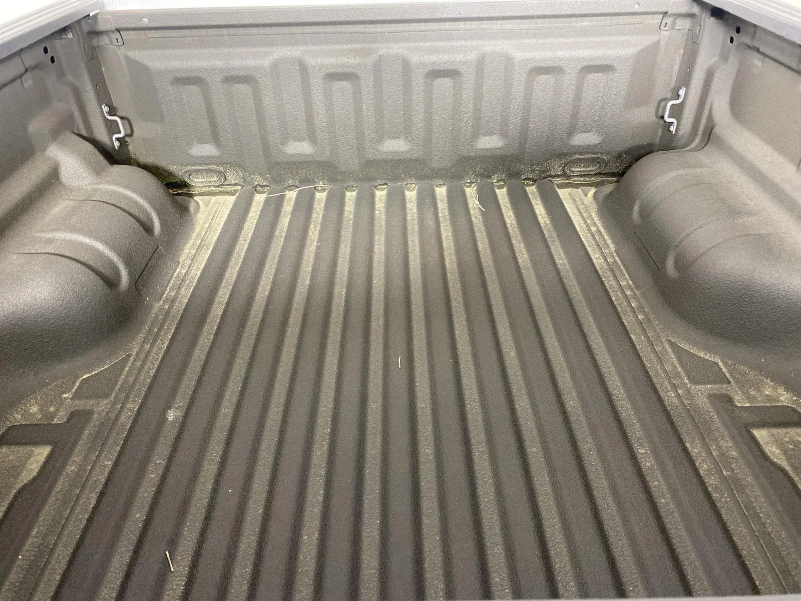 Used 2019 Ingot Silver Ford XL image 24