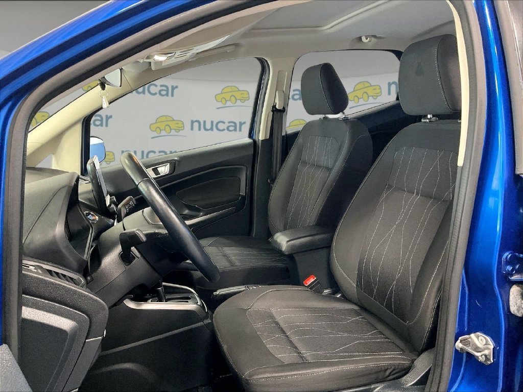 Used 2018 Blue Ford SE image 10