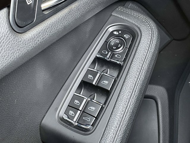 Used 2019 Silver Porsche S image 37