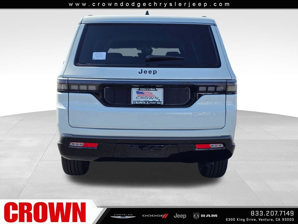 New 2026 Bright White Clear-Coat Exterior Paint Jeep  image 6