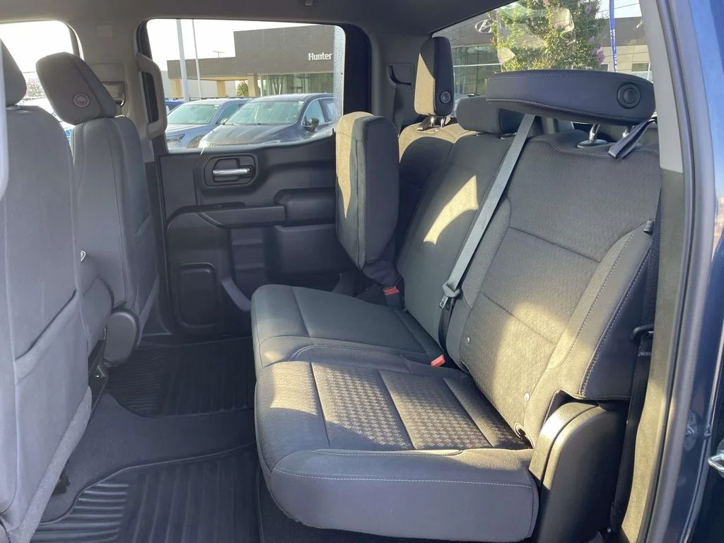 Used 2022 Northsky Blue Metallic Chevrolet Custom image 3