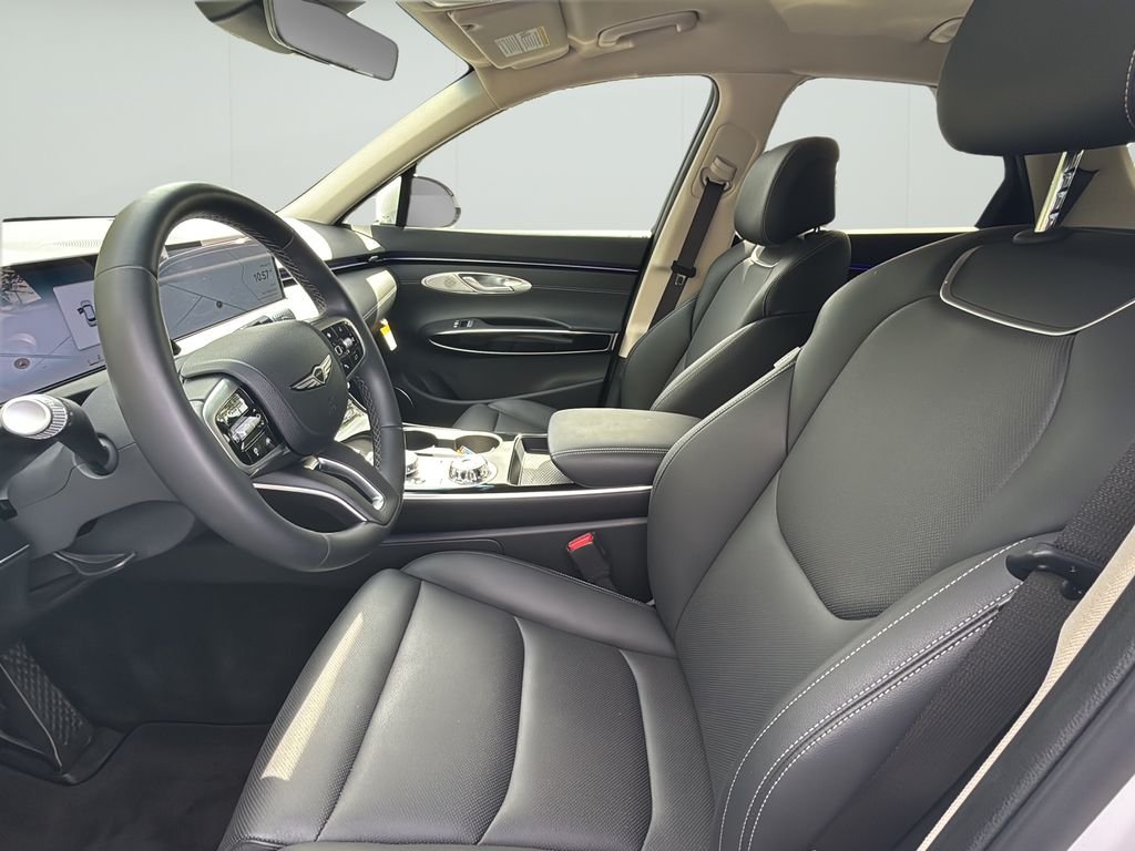 2026 GENESIS GV70 Standard - Photo 14