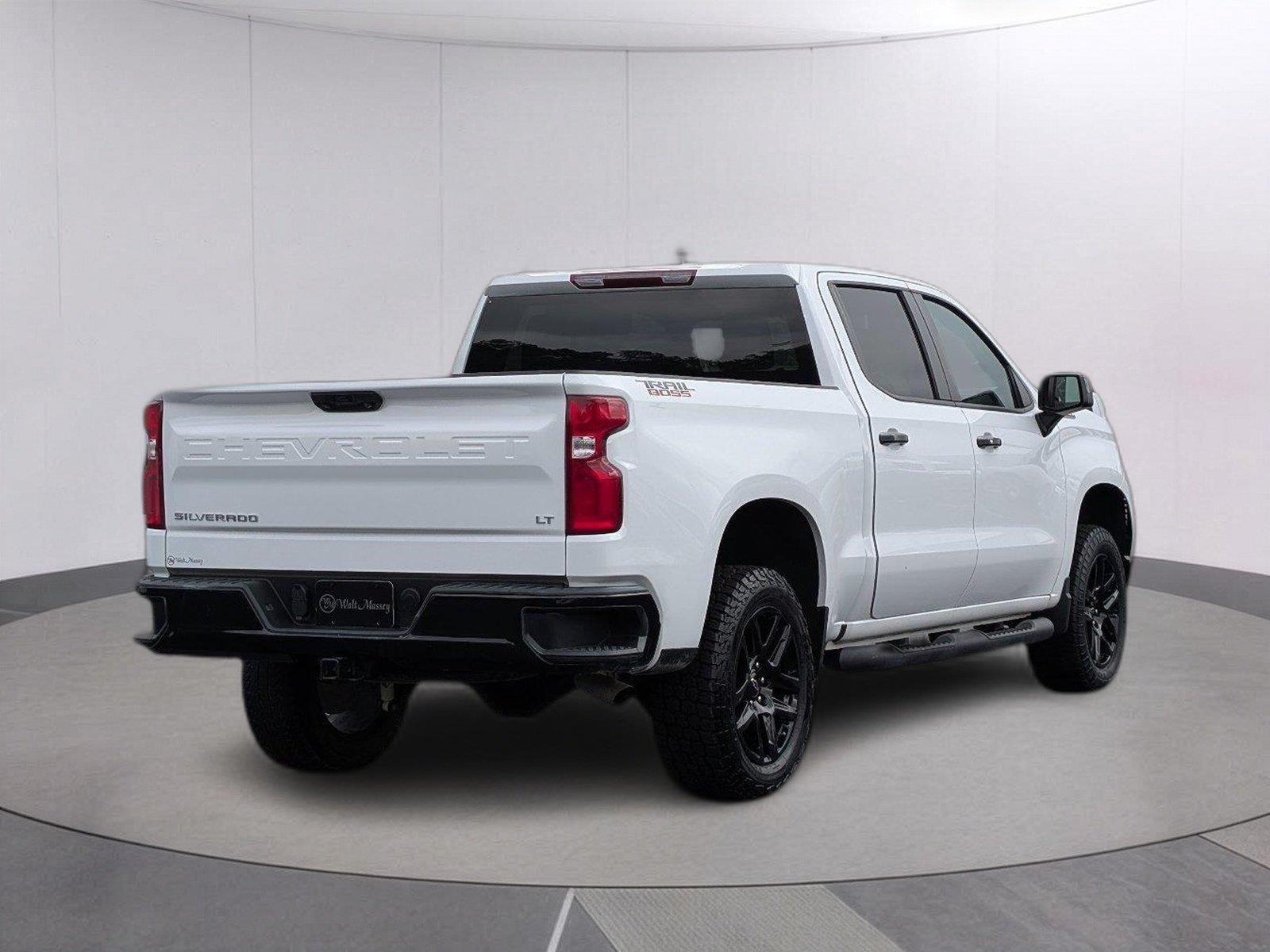Used 2025 Summit White Chevrolet LT Trail Boss image 7