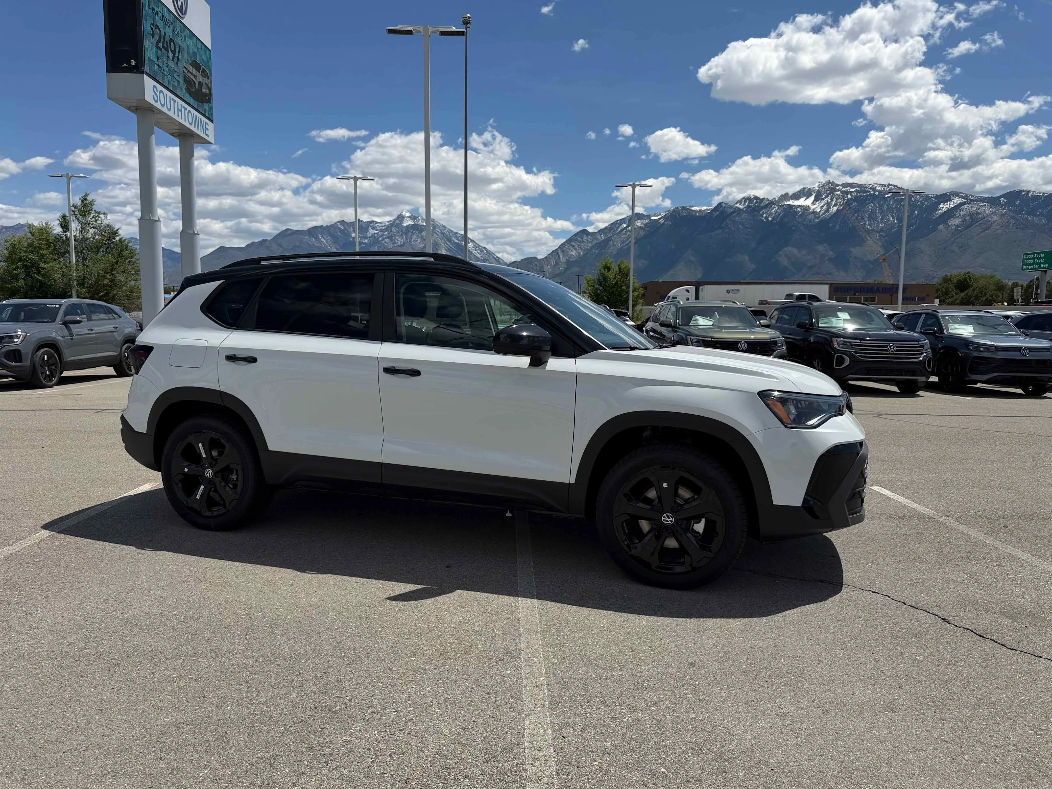 New 2026 Pure White Volkswagen SE Black image 8