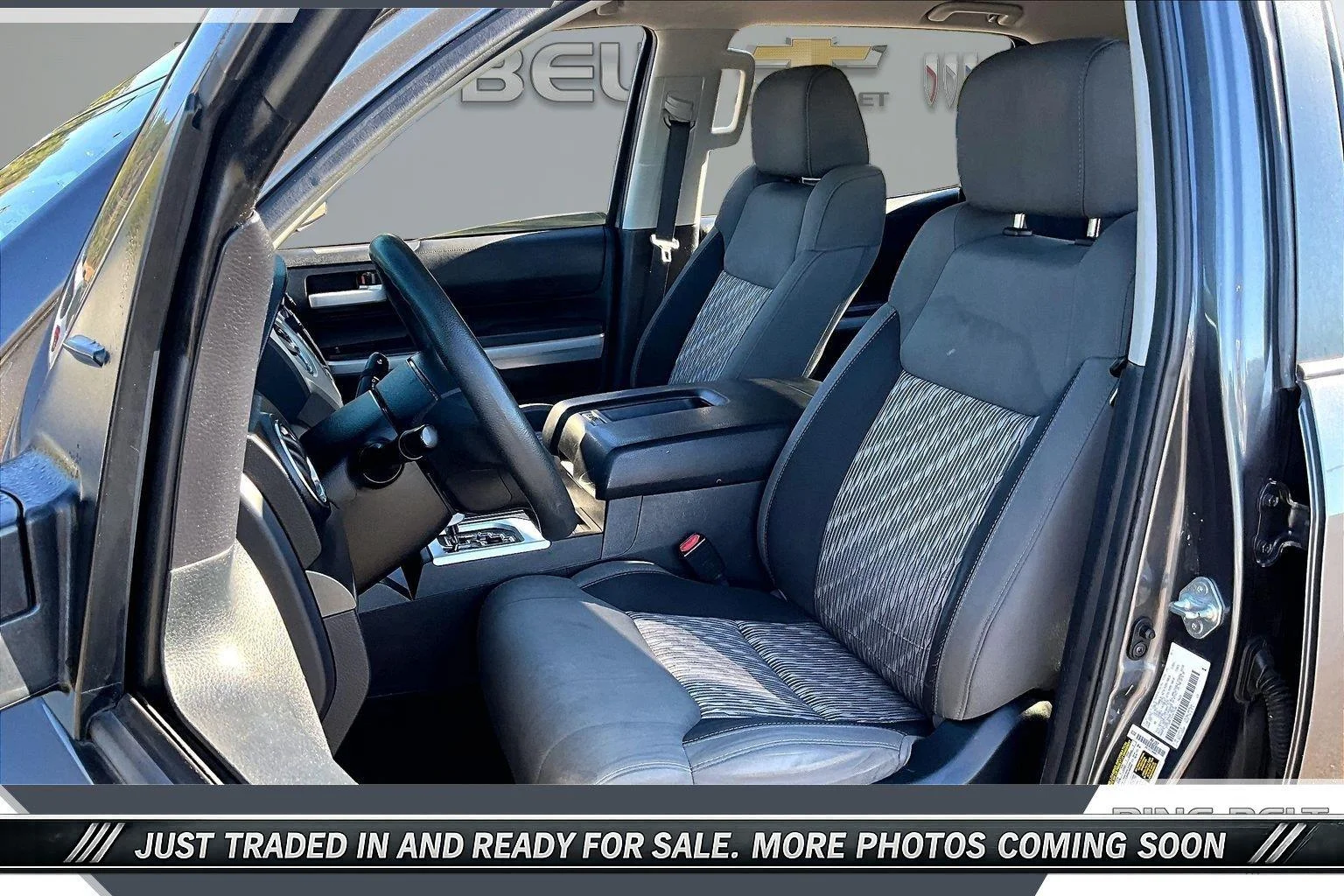 Used 2018 Magnetic Gray Metallic Toyota SR5 image 19