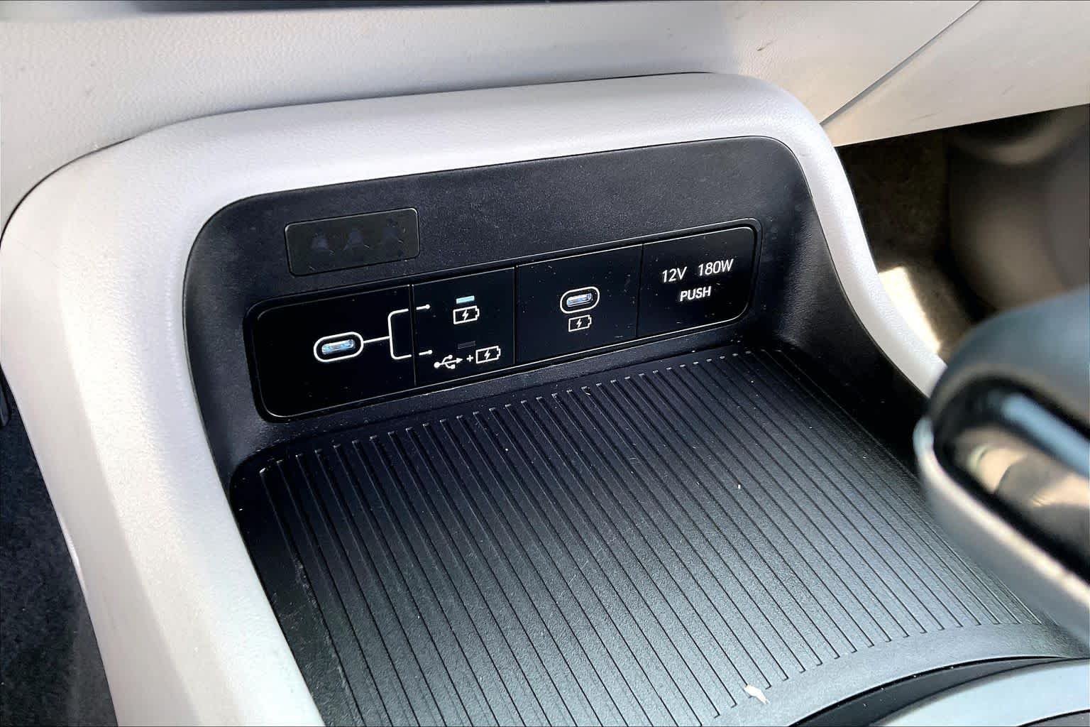 Used 2025 Mirage Green Hyundai SEL image 31
