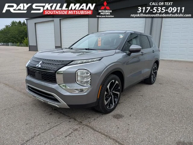 2024 Mitsubishi Outlander SE 2WD's photo