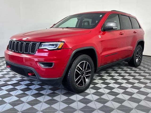 Used 2021 Red Jeep Trailhawk image 2