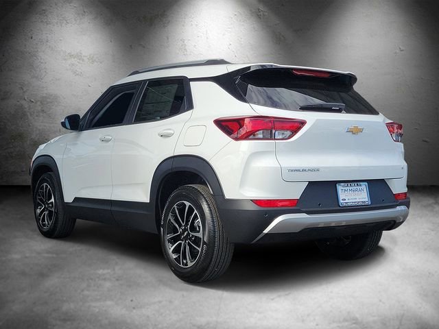 New 2026 Summit White Chevrolet LT image 4