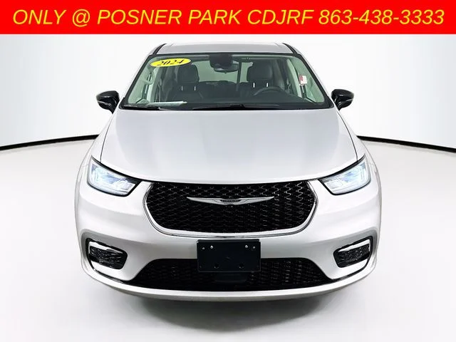 Used 2024 Silver Chrysler Touring L image 2