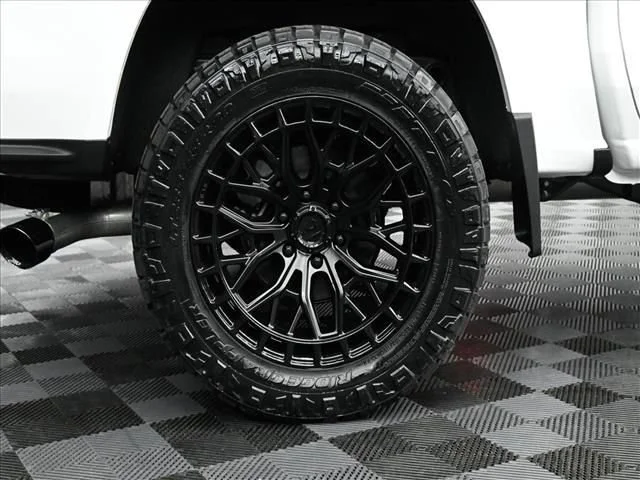 2026 Chevrolet Colorado Z71 - Photo 13