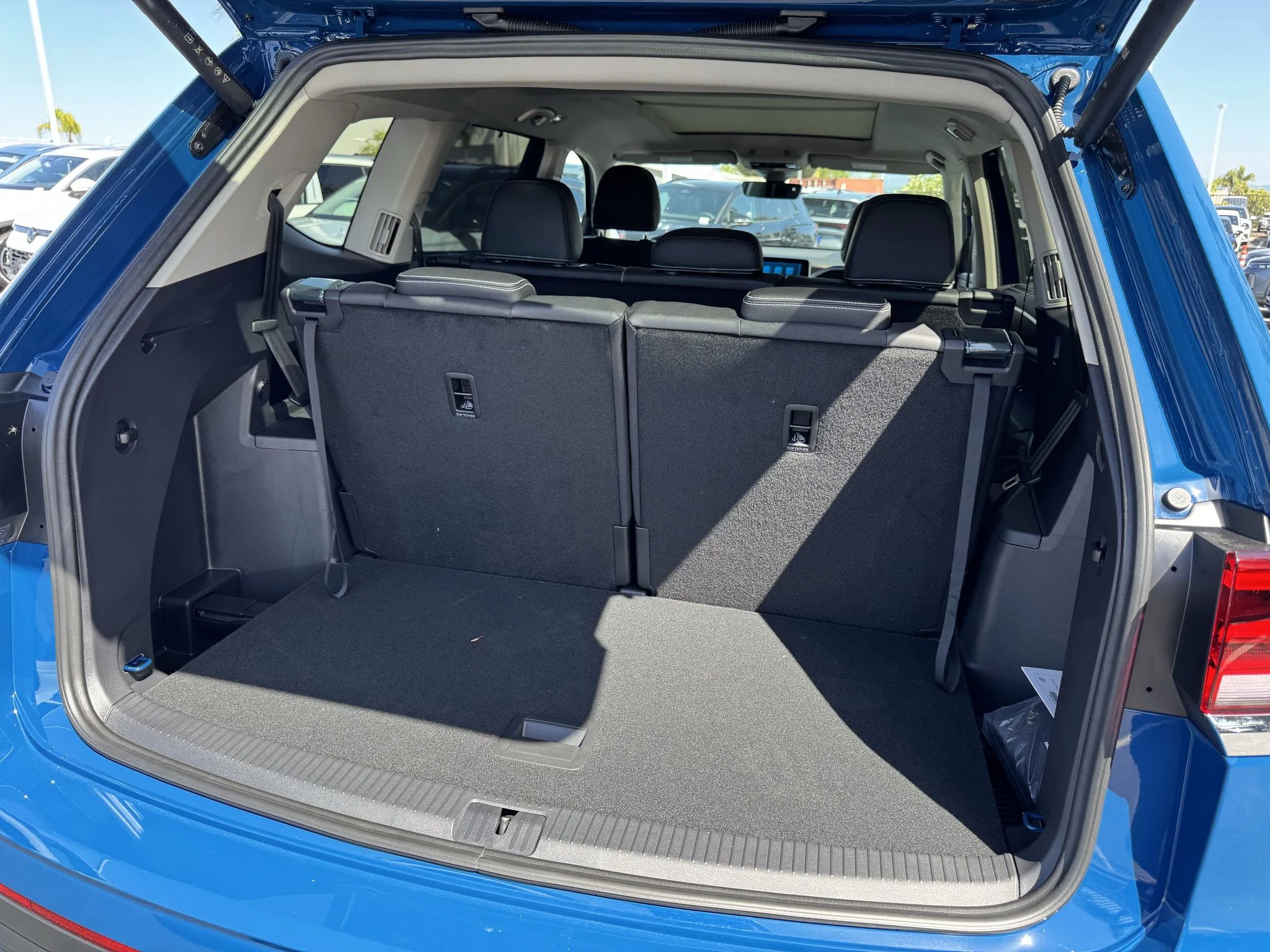 New 2026 Mountain Lake Blue Metallic Volkswagen 2.0T SE w/Technology image 34