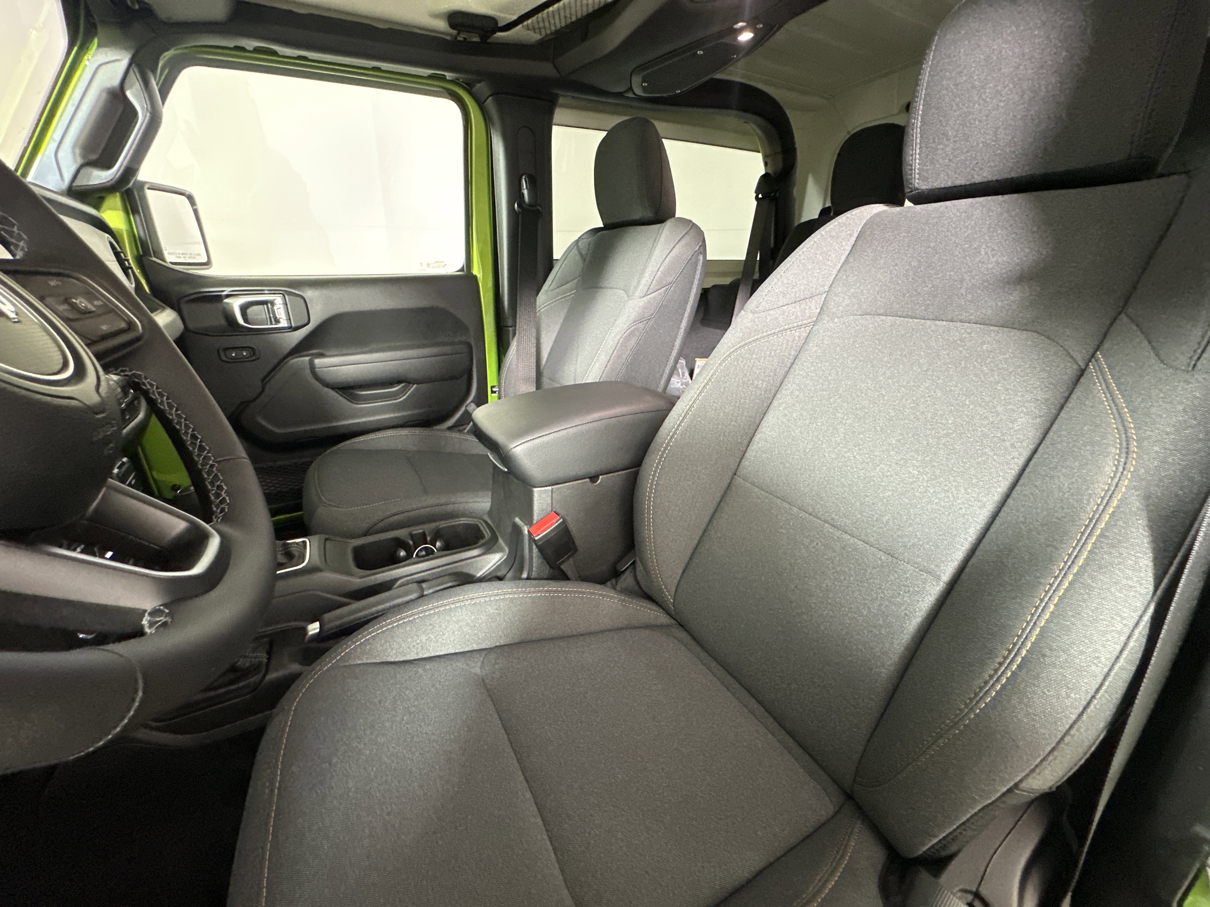 2026 Jeep Wrangler 2-Door Willys - Photo 9