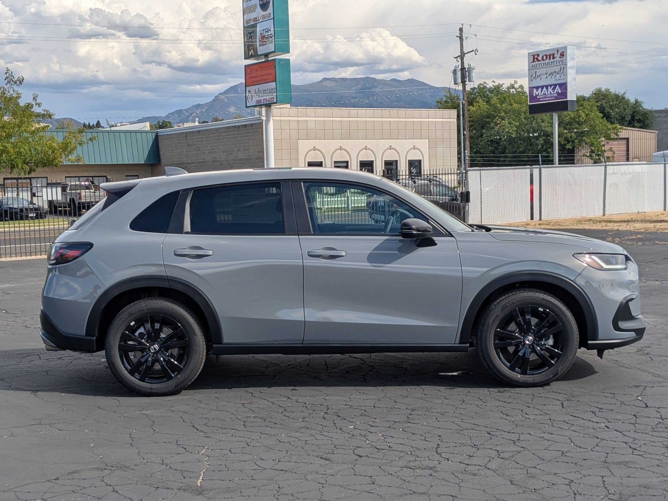 New 2027 Urban Gray Honda Sport image 2