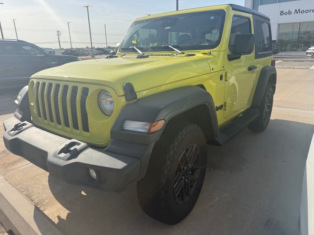 Used 2024 High Velocity Clearcoat Jeep Sport S image 1
