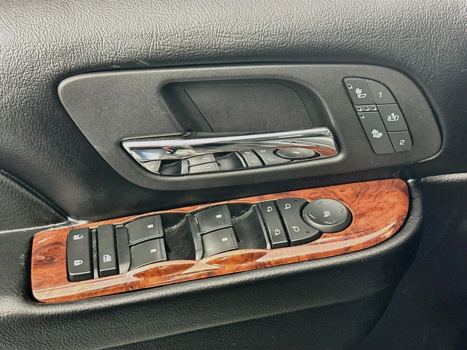 Used 2013 Mocha Steel Metallic Chevrolet LT image 18