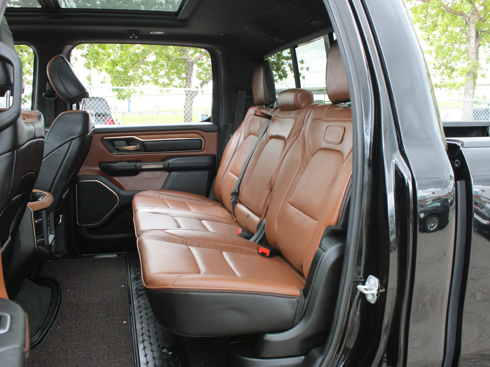 Certified Used 2023 Black RAM Limited Longhorn * HEMI V8 | Trailer Tow | Running Boards | Apple CarPlay | RamBox | Head-Up Display image 17