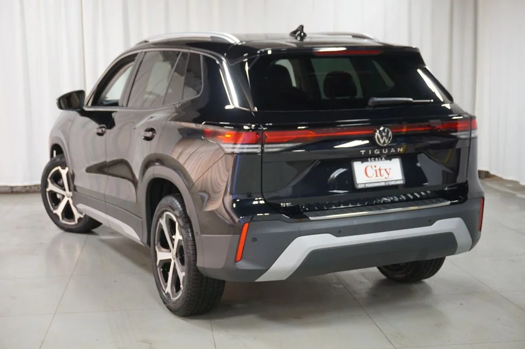 New 2026 Black Volkswagen 2.0T SE image 7
