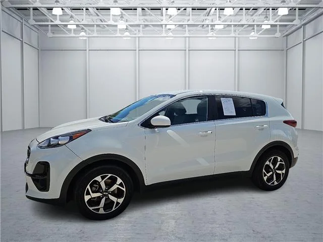 Used 2021 Snow White Pearl KIA LX Front-wheel Drive image 1