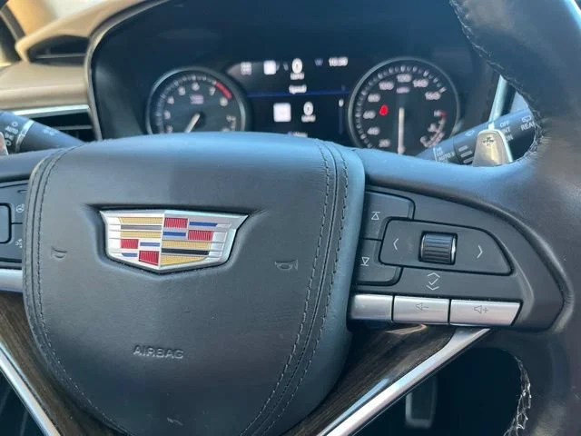 Used 2023 Crystal White Tricoat Cadillac Sport image 31