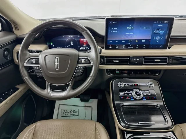 Used 2021 Mocha Lincoln Reserve image 23