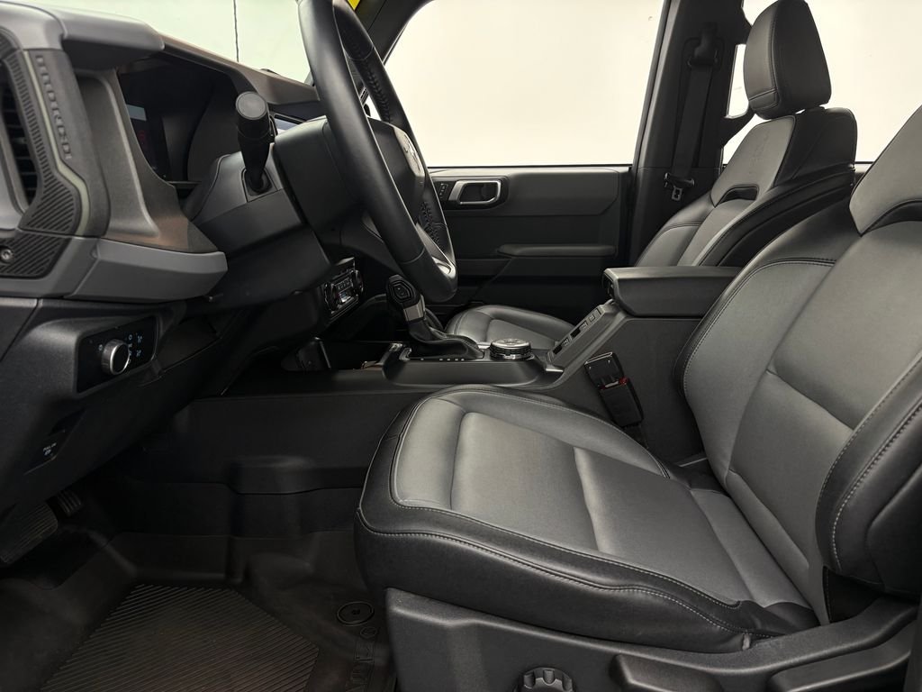 Used 2024 Green Metallic Ford Everglades image 21
