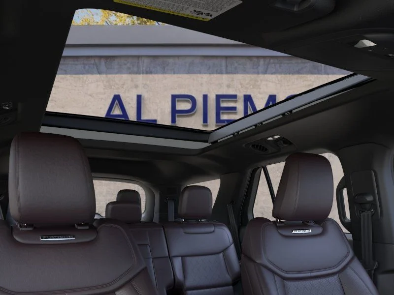 New 2026 Star White Metallic Tri-Coat Ford Platinum™ image 45
