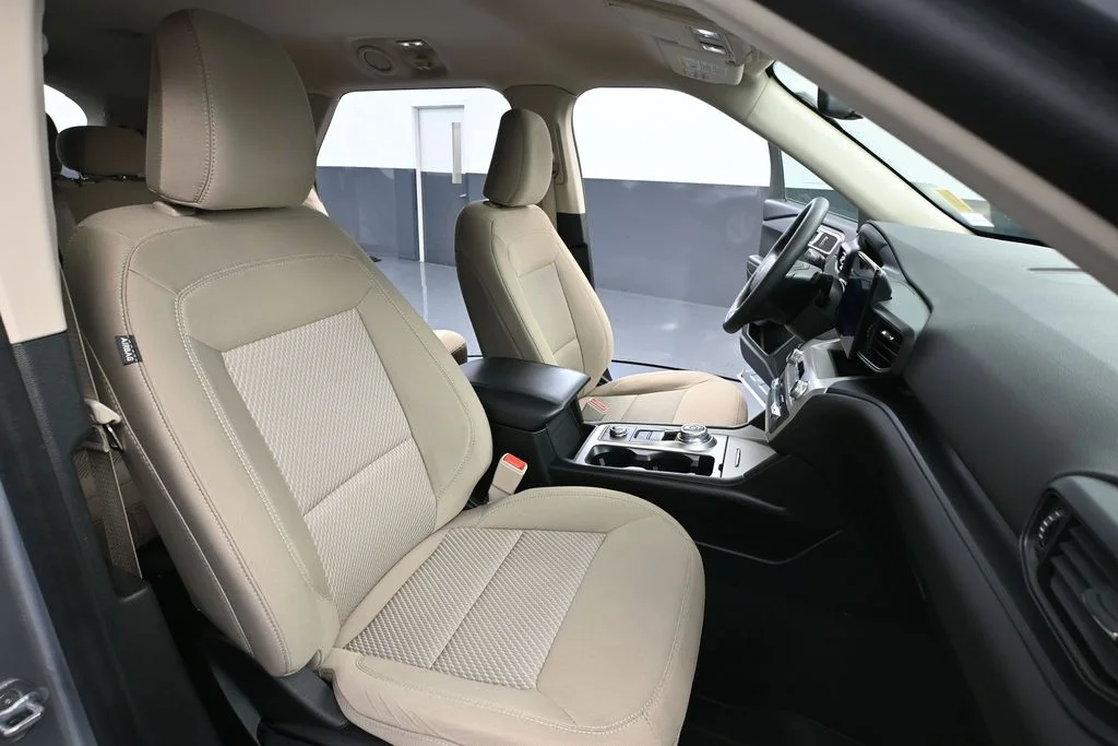 Used 2022 Silver Ford Base image 49