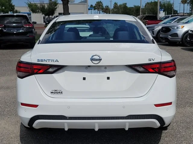 2022 Nissan Sentra SV - Photo 11
