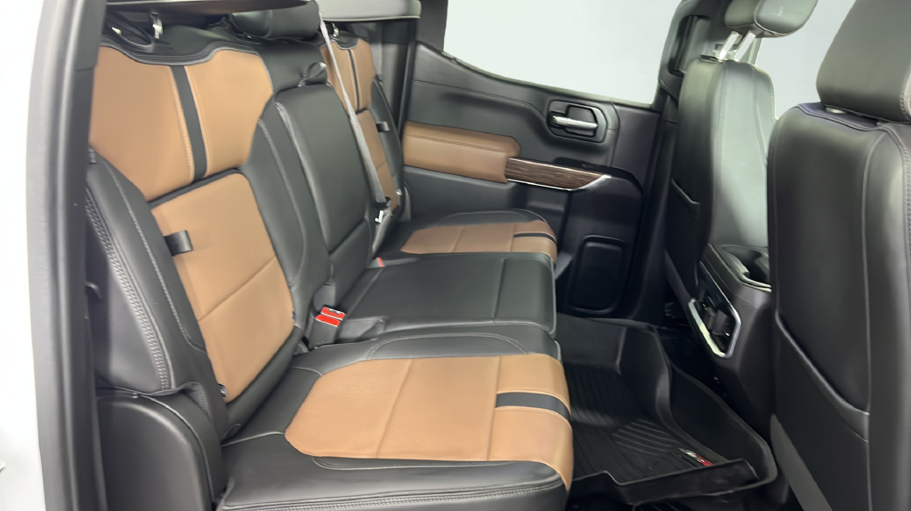 Used 2022 Beige Chevrolet High Country image 18
