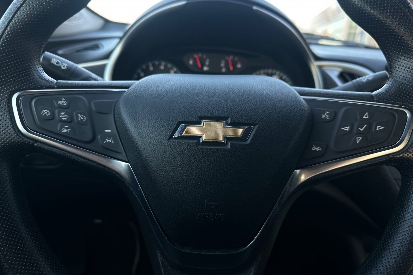 Used 2024 White Chevrolet LT image 24