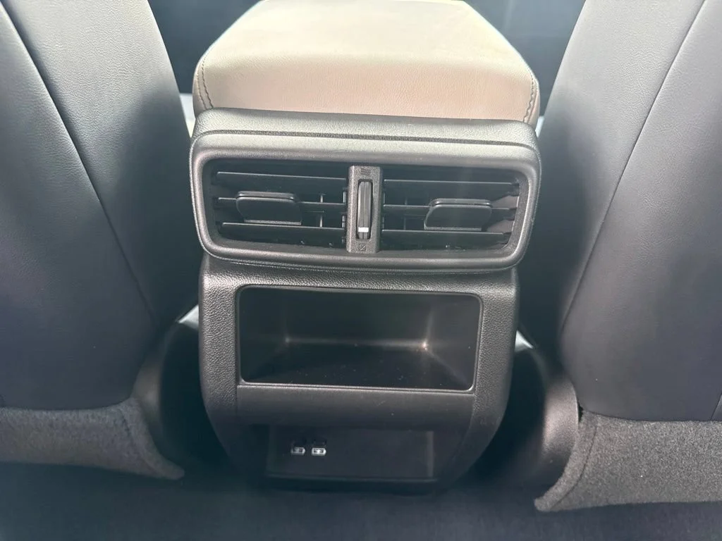 Used 2025 White Honda 1SE image 14