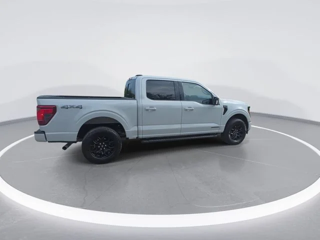 Used 2024 White Ford XLT image 9