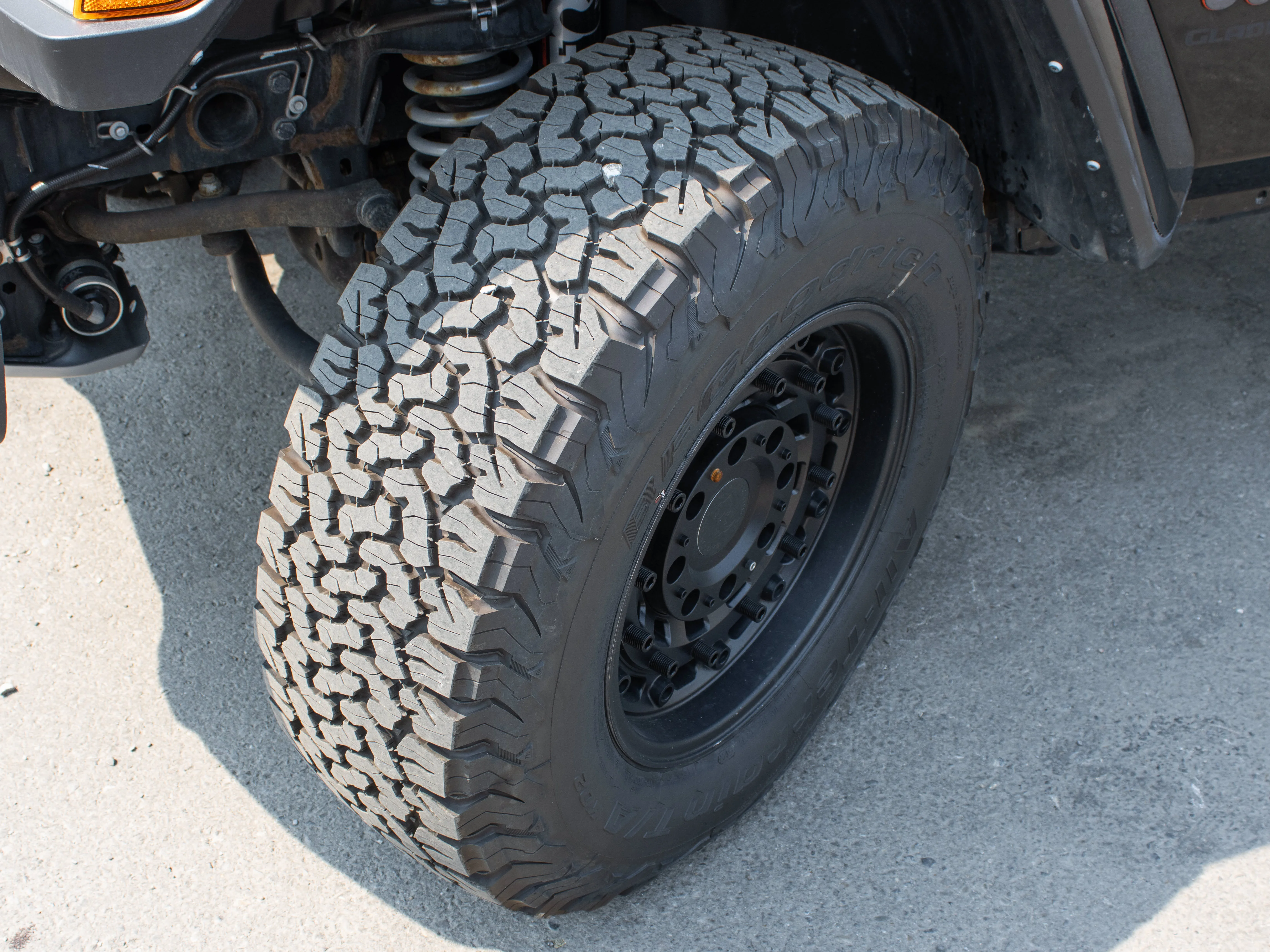 Certified Used 2021 Black Jeep Mojave * No Accidents | Heated Seats | LED Light Bar | V6 | Trailer Tow | FOX Suspension image 15