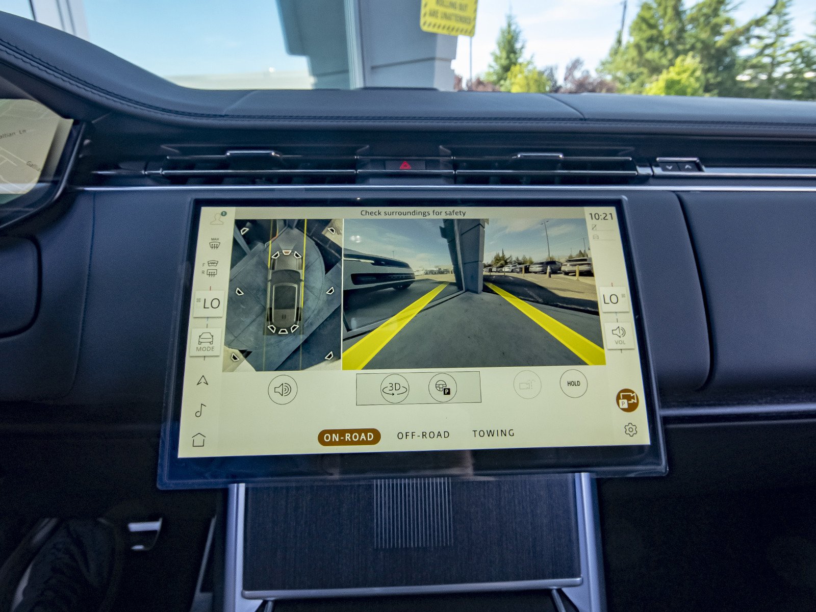 New 2026 Fuji White Land Rover Autobiography image 22