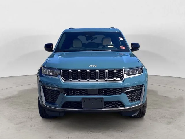 New 2027 Steel Blue Jeep LIMITED 4X4 image 9