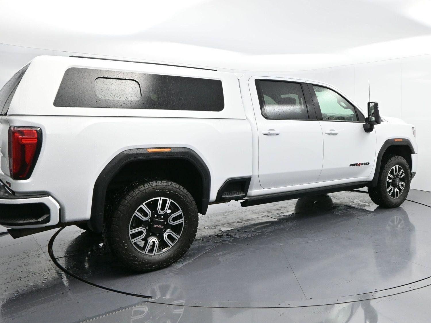 Used 2022 Summit White GMC AT4 image 7