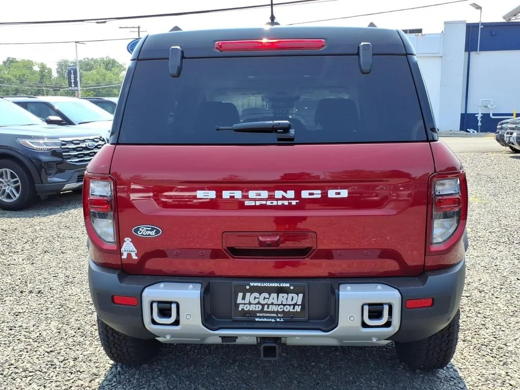 New 2026 Ruby Red Metallic Tinted Clearcoat Ford Badlands® image 5