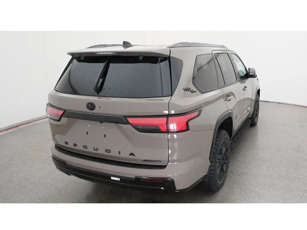 New 2026  Toyota Platinum image 8