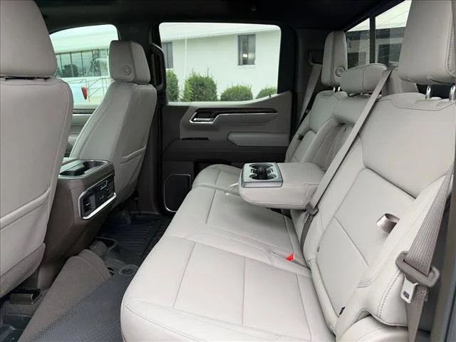 New 2026 Glacier White Tricoat GMC SLT image 24