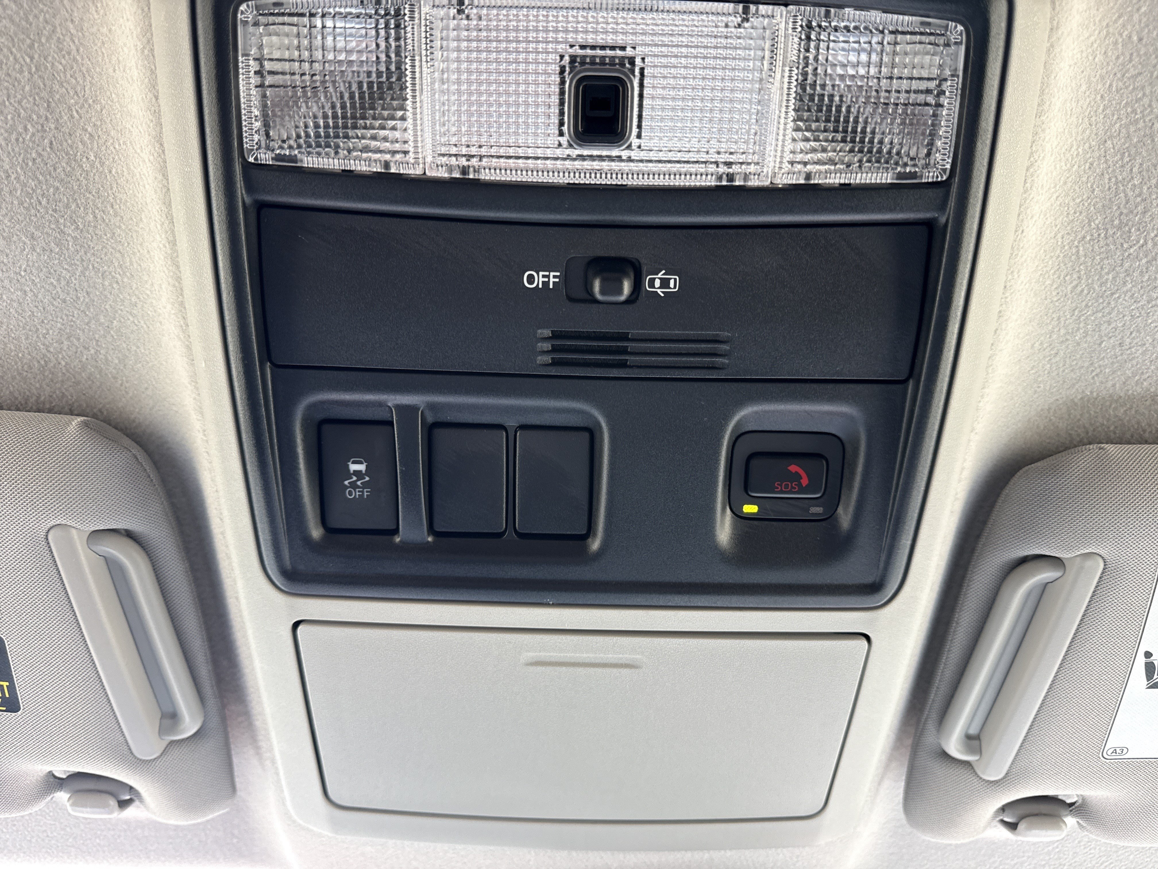 Used 2023  Toyota  image 28