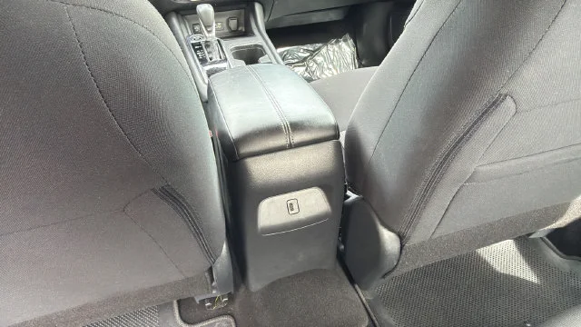 Used 2025  Nissan SV image 20