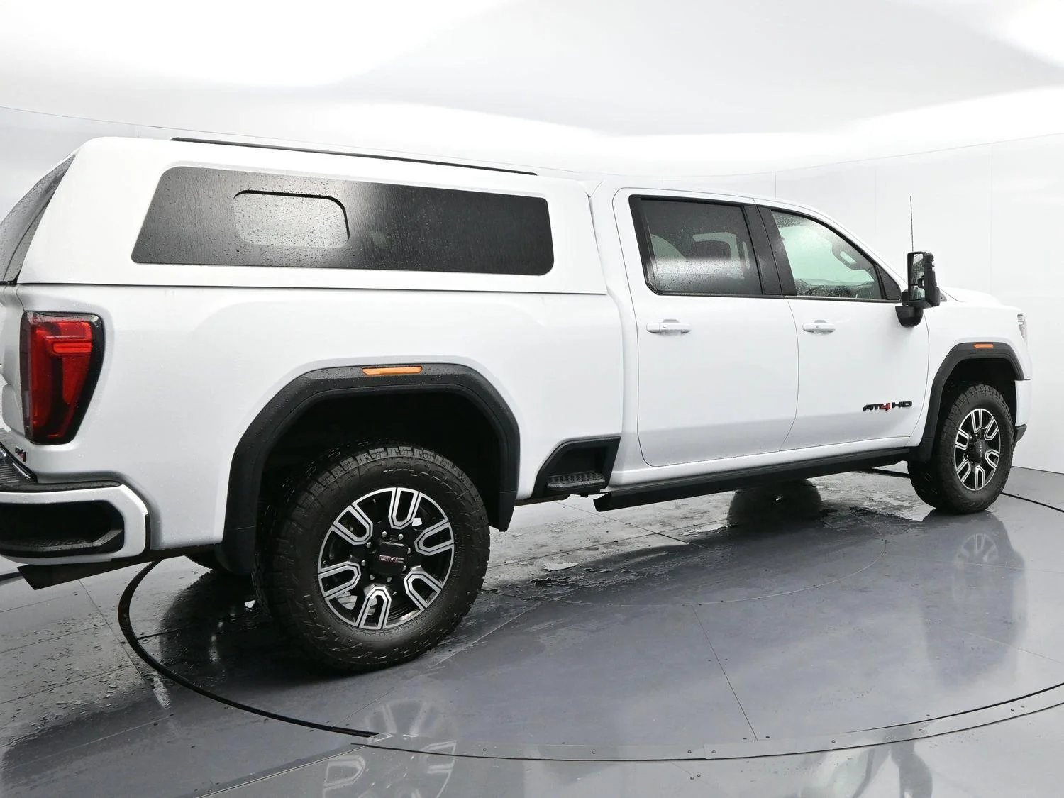 Used 2022 Summit White GMC AT4 image 7