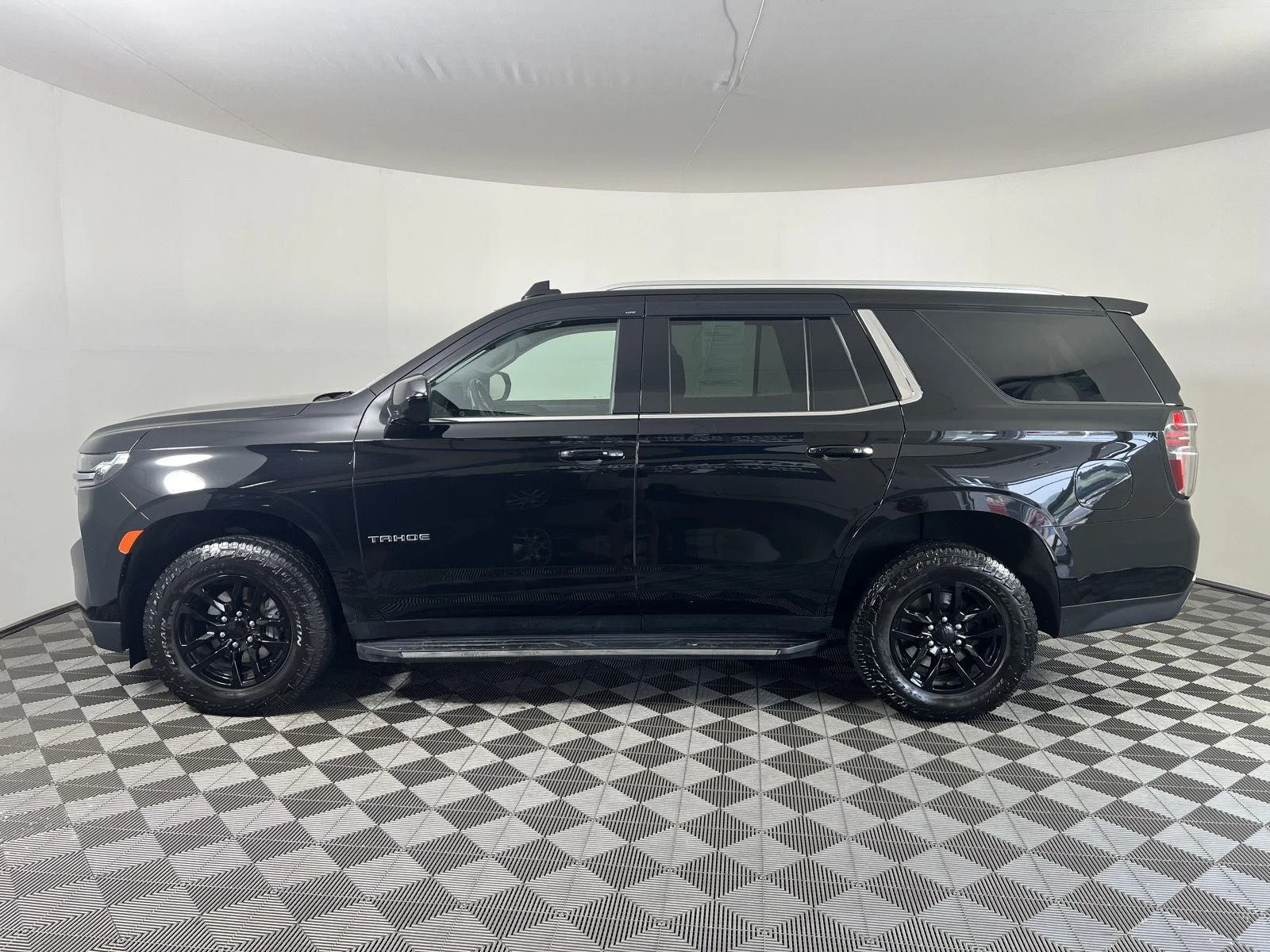Used 2023 Black Chevrolet LT image 6