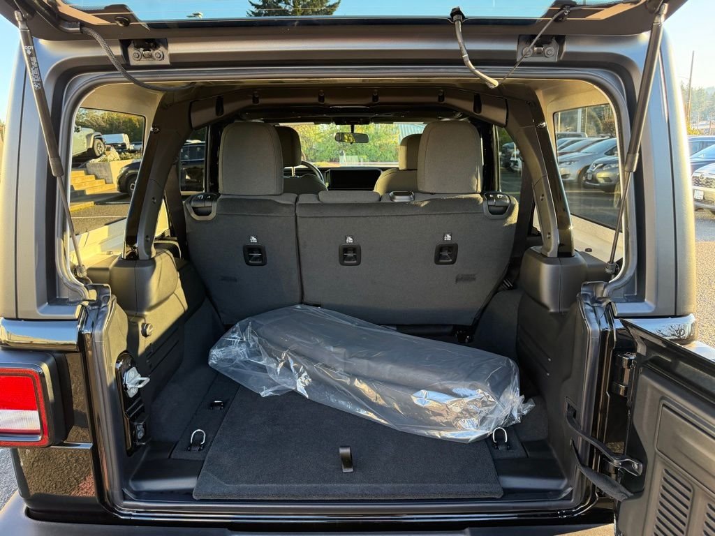 New 2026 Black Clear-Coat Exterior Paint Jeep Sport image 9