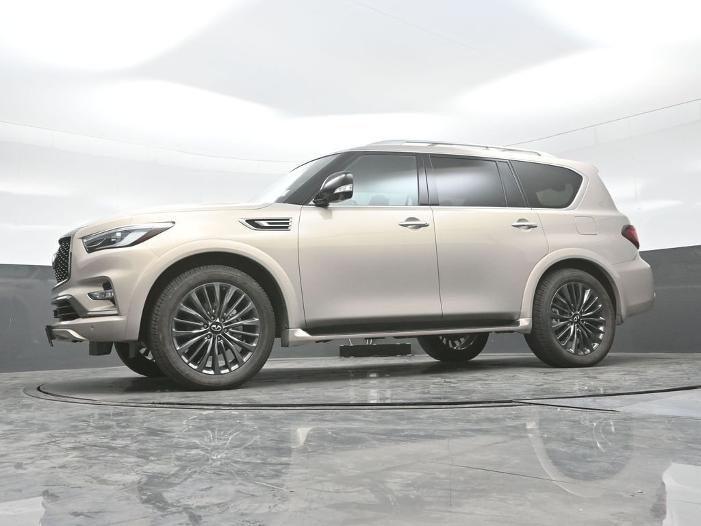 Used 2024 Beige INFINITI Sensory image 19