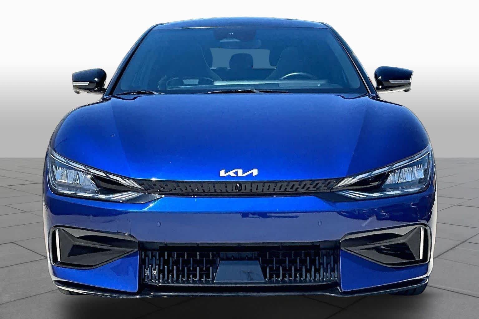 Used 2023 Yacht Blue Kia GT image 3