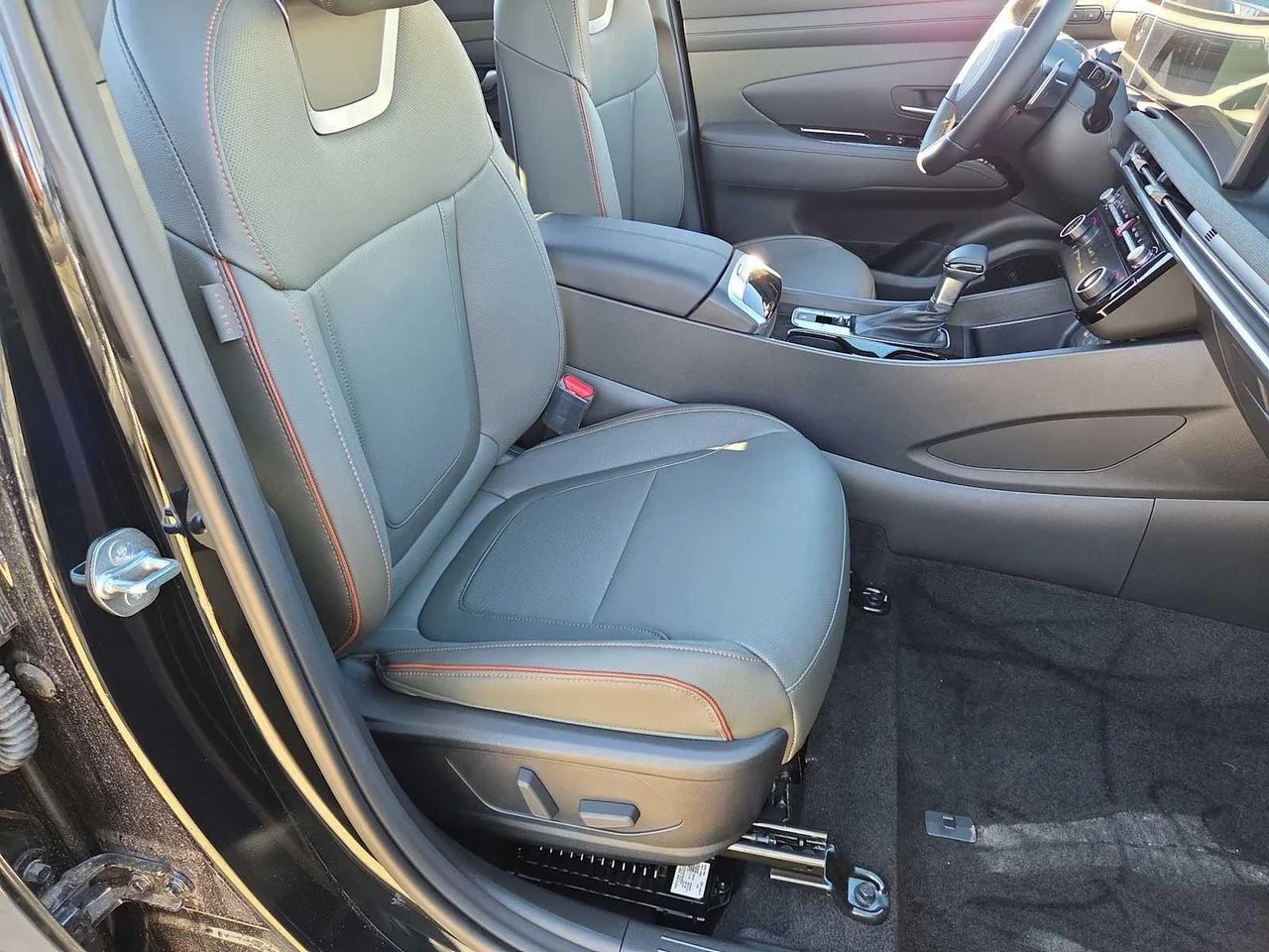 2025 Hyundai Santa Cruz Limited - Photo 22